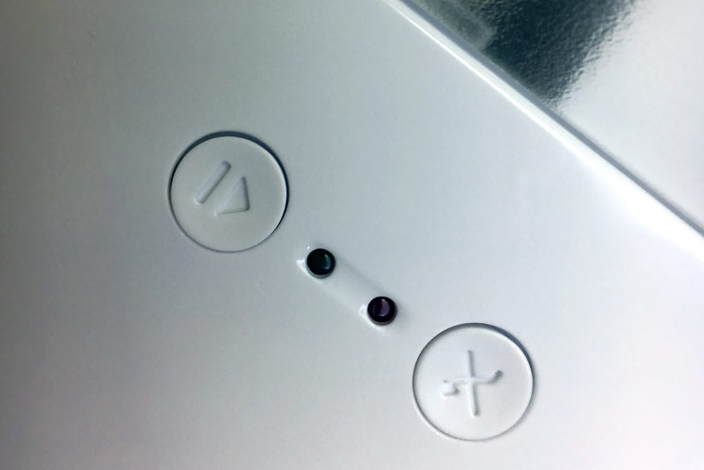product design button detail of Sendpro C-Series product design button detail of Pitney Bowes Sendpro C-Series